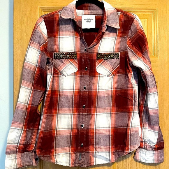 Abercrombie & Fitch Red Plaid Flannel Women's Shirt - Picture 1 of 7